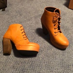 Steve Madden Booties - Size 7 - perfect condition